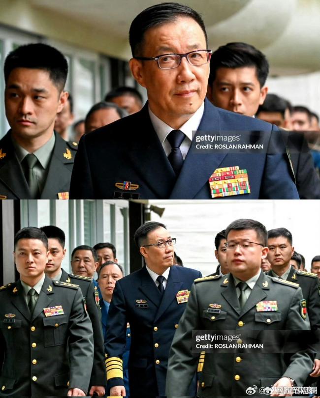 GO_2C2zaMAArkLZ (1).jpg